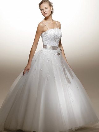2012 Spaghetti Straps Ball gown Embroider bodice with Sash decoration and tulle skirt Cheap Wedding Dress