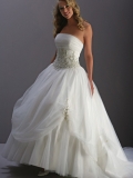 2012 cute Strapless Ball gown Embroider at waist and satin faced tulle Cheap Wedding Dress