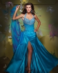 A Sexy Beading Halter With Sweetheart Neckline Evening Dress With A Ruched Furcation