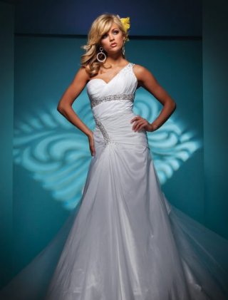One Beading Shoulder With A Pleated Waist Formal Train With A Ball Gown