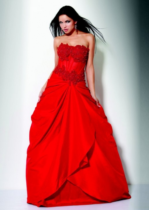 Strapless Flat Neckline And Ball Gown Side Draped And Folded Evening Dress