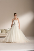 2012 A-line Strapless Embroidery Sash Lace Up Ball Gown Wedding Bridal Gown