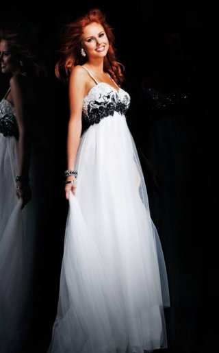 A Line Classic Spaghetti Straps Sweetherat neck With Appliques And Patterns Evening Dress