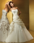 2012 Strapless Puffy Taffeta with Organza Train Lace Applique A-line Wedding Bridal Gown