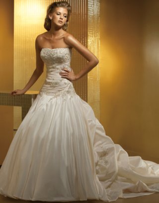 2012 Fashion A-line Design Embroidery Applique Taffeta Ball Gown Wedding Bridal Gown