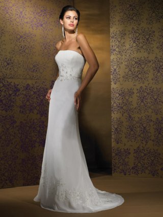 2012 Slim Strapless Sheath/ Column Sweep length Embroidery Beach Wedding Dress