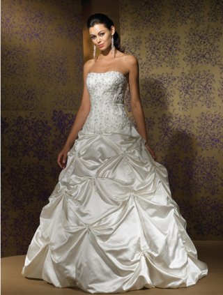 2012 White A-line Strapless Embroidery Satin Drape Designer Ball Gown Wedding Bridal Gown