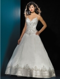 New Style V-neck Straps Embroider Court Train Elegant Wedding Dress