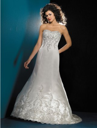 New Style Sweetheart Neckline Strapless Embroidery Applique Sweep/ Brush length Mermaid Wedding Dress