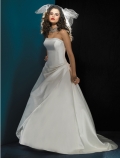 2012 Simple Elegant Style Strapelss Satin Wrinkles Ball Gown Wedding Bridal Gown