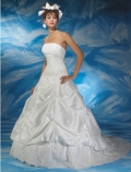 2012 Chapel Train Strapless Embroidery Taffeta A-line Ball Gown Wedding Bridal Gown