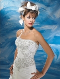 2012 Backless Charming Strapless Embroidery with Beadings A-line Wedding Bridal Gown