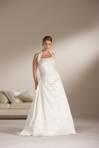 2012 Halter Or Flat Sweep Beads Sexy Elegant Wedding Dress