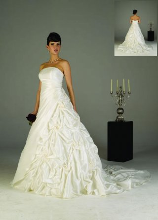 2012 New Style Simple Wrinkle Satin Court Train Ball Gown Wedding Bridal Gown