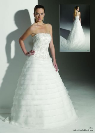 2012 Amazing Designer Layered Strapless Applique Court Train Ball Gown Wedding Bridal Gown
