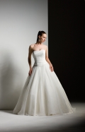 New Style A-line Organza Simple Sweep Beautiful Princess Wedding Dress