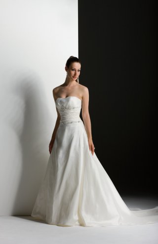 New Style A-line Sweetheart Empire Sweep Beads Elegant Wedding Dress