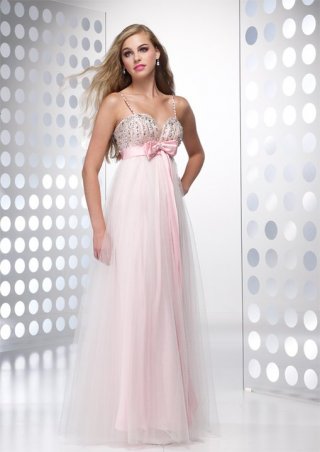 Spaghetti Straps Sweetheart Neckline Dropped Floor Length With Beadings Elegant Evening Dress