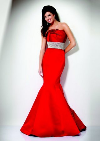Red Trumpet Strapless And Falt Neckline Evening Dress