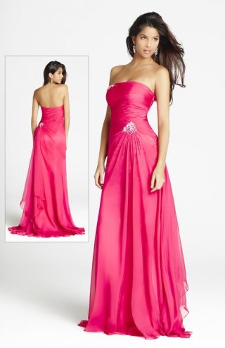Classic Red A Strapless Ruched Detailed Bodice Chiffon Formal Evening Dress