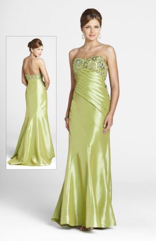 Glamorous Mermaid Strapless With Appliques And Side Draped Formal Evening Dress