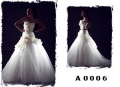 2012 Corset Puffy Designer Strapless Organza Modest Ball Gown Wedding Bridal Gown