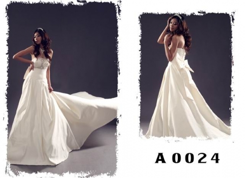 2012 Strapless Satin Embroidery Simple Back Bowknto Sash Style Ball Gown Wedding Bridal Gown