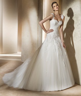 New Style A-line Sweetheart Straps Organza Embroider Princess Wedding Dress