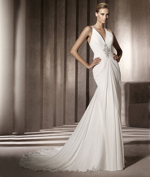 2012 V-neck Chiffon Design Sweep/ Brush length Embroidery Beach Wedding Dress