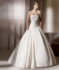 2012 Wrinkle Satin A-line Embroidery Bargain Ball Gown Wedding Bridal Gown