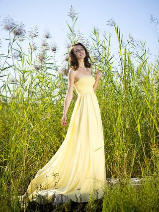 Bridesmaid Dress Scalloped-Edge Neckline Floor Length Chiffon With A Tightly Pleated