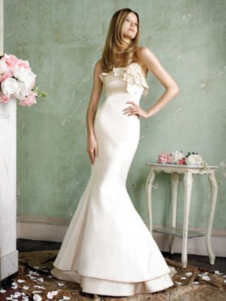 Discount Simple 3D floral detail trumpet & Mermaid Wedding Dresses