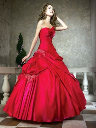 Wholesale ball gown Red Sweetheart Strapless Beading Embroidery sweep length Pleated prom dress
