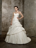 2012 Wholesale Cream sweetheart Satin Sweep Length Wedding Dress