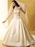 2012 classy european embroidery bodice and hemline satin Bridal Dress
