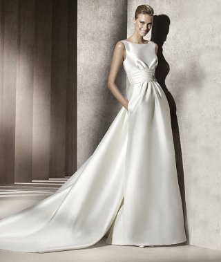 2012 New Design Back V-neck Satin Empire Waist Sweep length A-line Wedding Bridal Gown