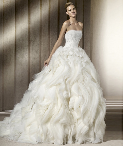 2012 Alluring Sweetheart Strapless Beads Working Tulle Ball Gown Wedding Bridal Gown 2012 Alluring Sweetheart Strapless Beads Working Tulle Ball Gown Wedding Bridal Gown