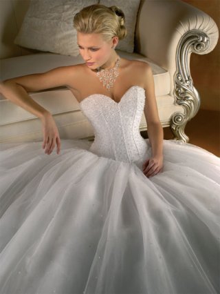 2012 stylish european style beaded bodice Sweetheart Hot sale Cheap ball gown Wedding Dress