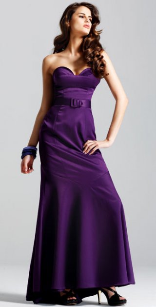 Gracious Strapless Floor Length Evening Dress With Sweetheart Neck