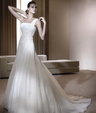 New Style A-line One strap Coourt Train chiffon Beads Wedding Dress