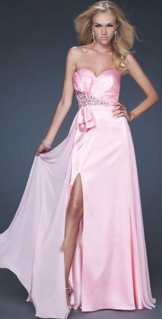 Lovely Sweetheart Neckline Chiffon Dropped With Appliques Waist Evening Dress With Furcation