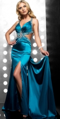 Deep V Neckline With Beading Halter Pleated Evening Dress With A Furcation