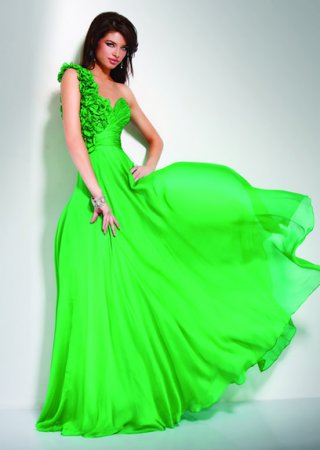 Modern Shining Green Cheap fashion One flower Strap Design Prom Dress at a Bargin Price