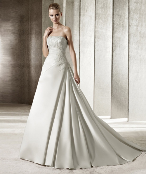 2012 Satin Empire Waist Applique Ruched Court Train A-line Wedding Bridal Gown