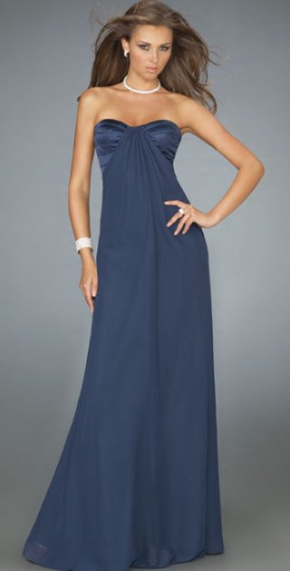 A Beading And Pleated Sweetheart Neckline Strapless Evening Dress