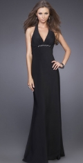 A Elegant Halter Evening Dress With A Ruched And Beading