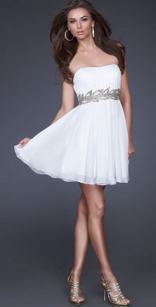 Pure White Strapless With A Pleated And Appliques Waist Knee Length Party / Cocktail Dress