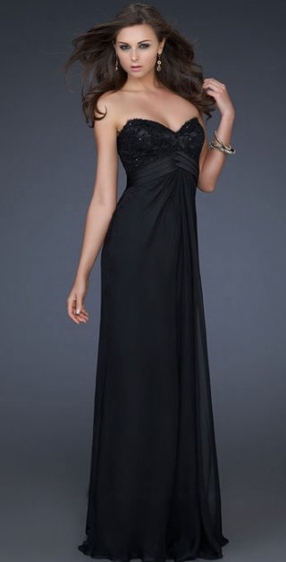 Sweetheart Neckline Strapless Dropped Floor Length Tiny Pleated Classic Black Evening Dress