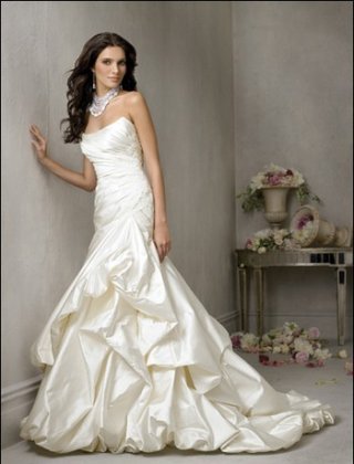 New Style A-line Taffeta Puffy Style Court Train Mermaid Wedding Dress