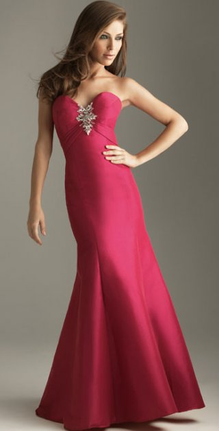 Allover Draped Taffeta Trumpet With Appliques Drop Sexy Prom Dress